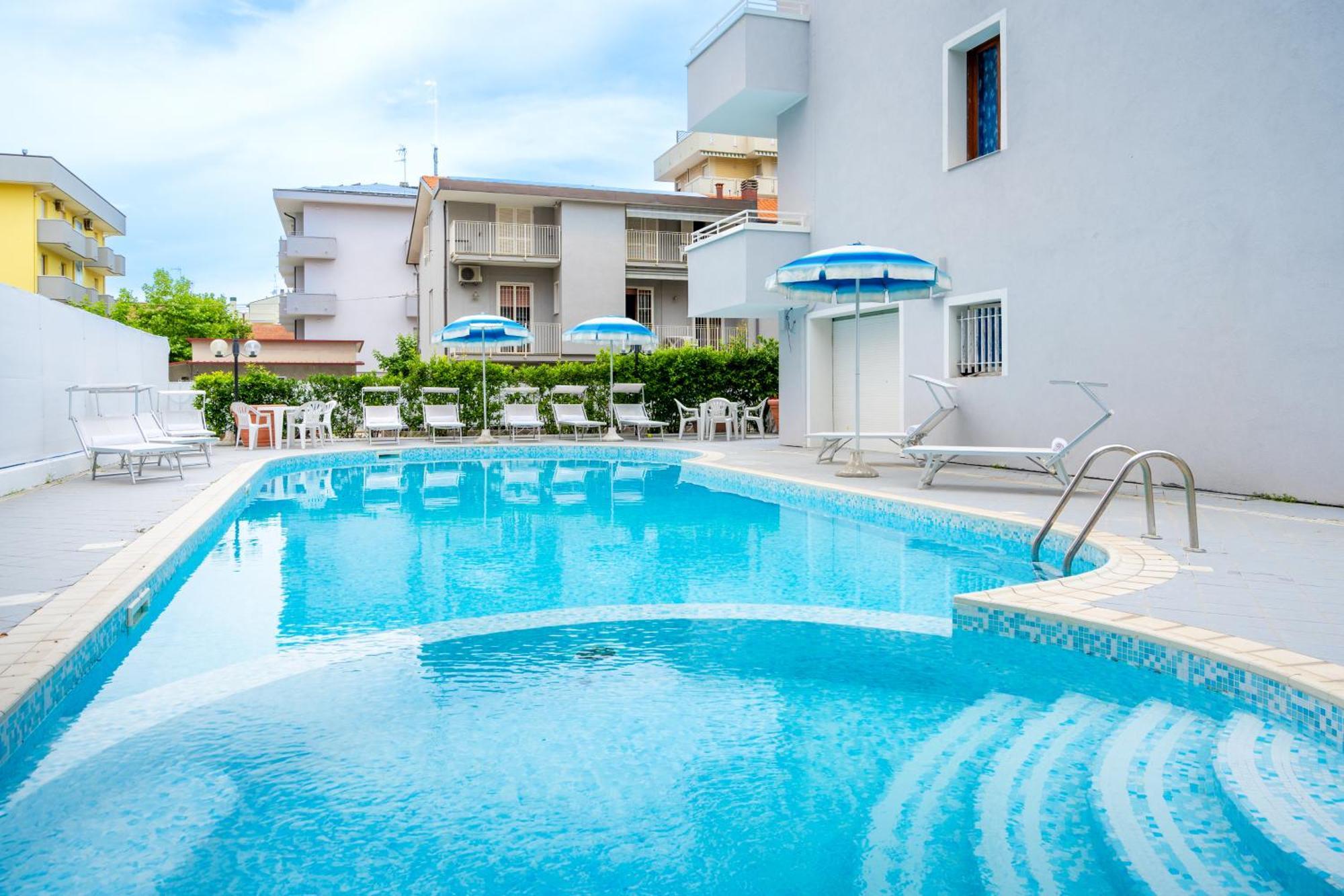 Feel Good Hotel Rimini Ngoại thất bức ảnh