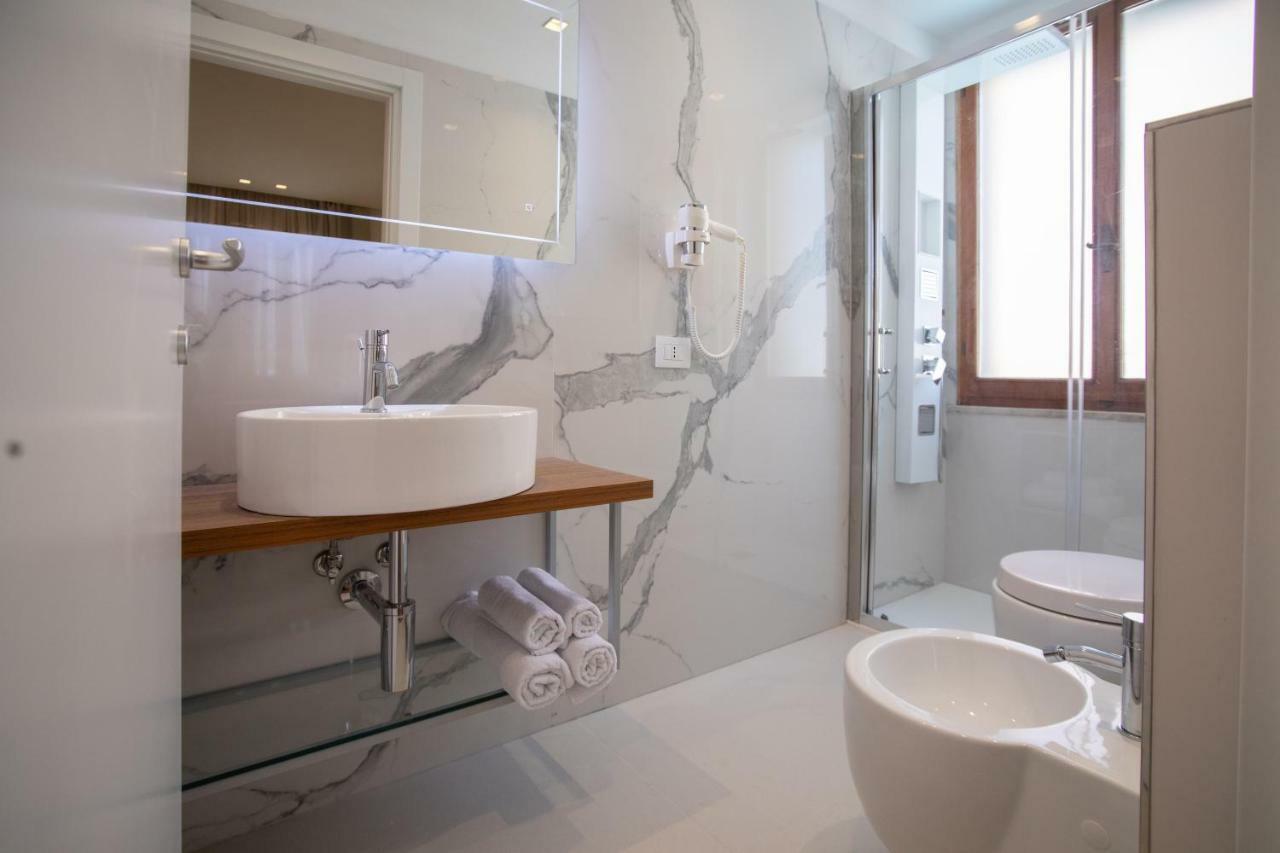 Feel Good Hotel Rimini Ngoại thất bức ảnh
