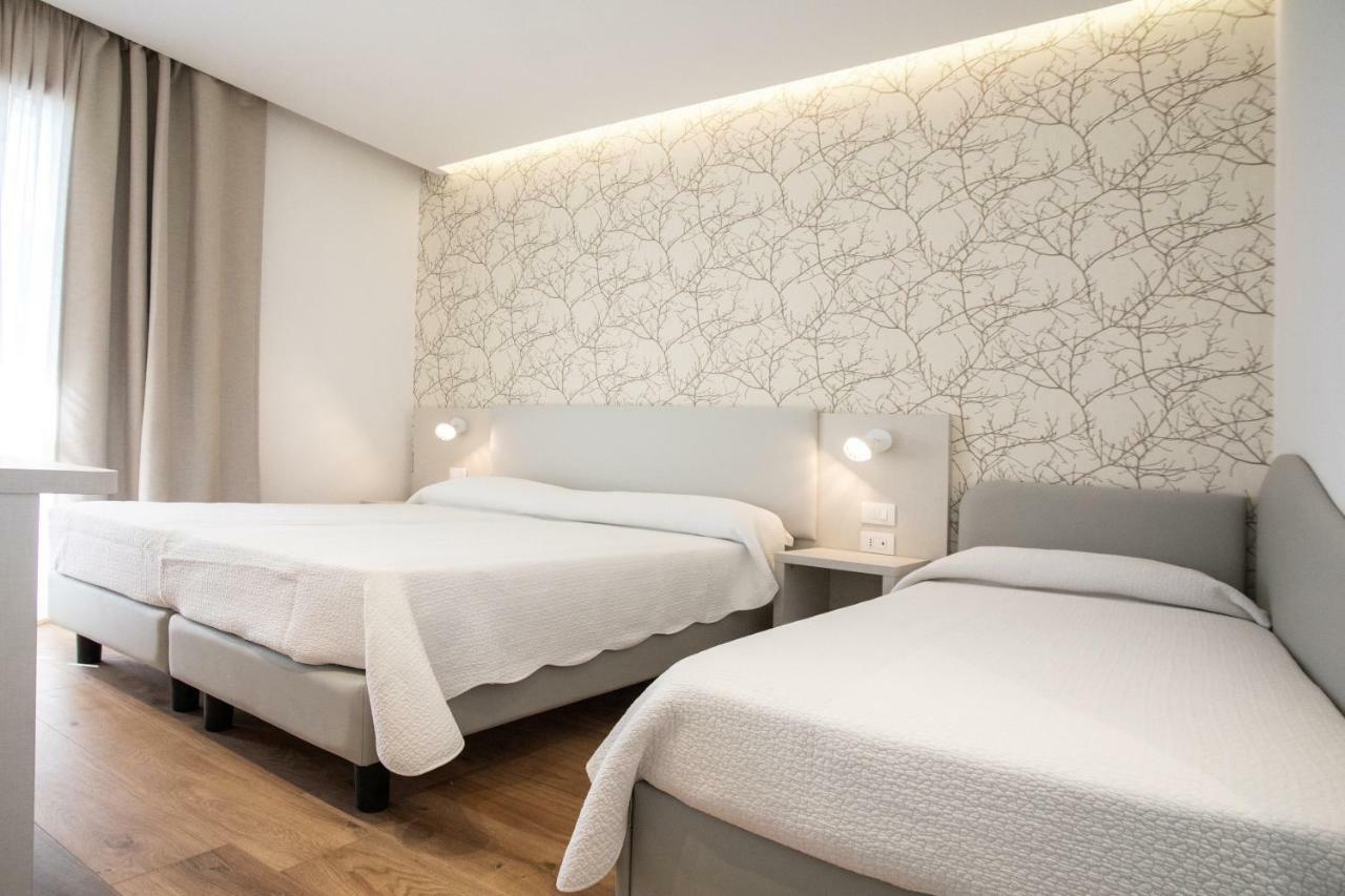 Feel Good Hotel Rimini Ngoại thất bức ảnh